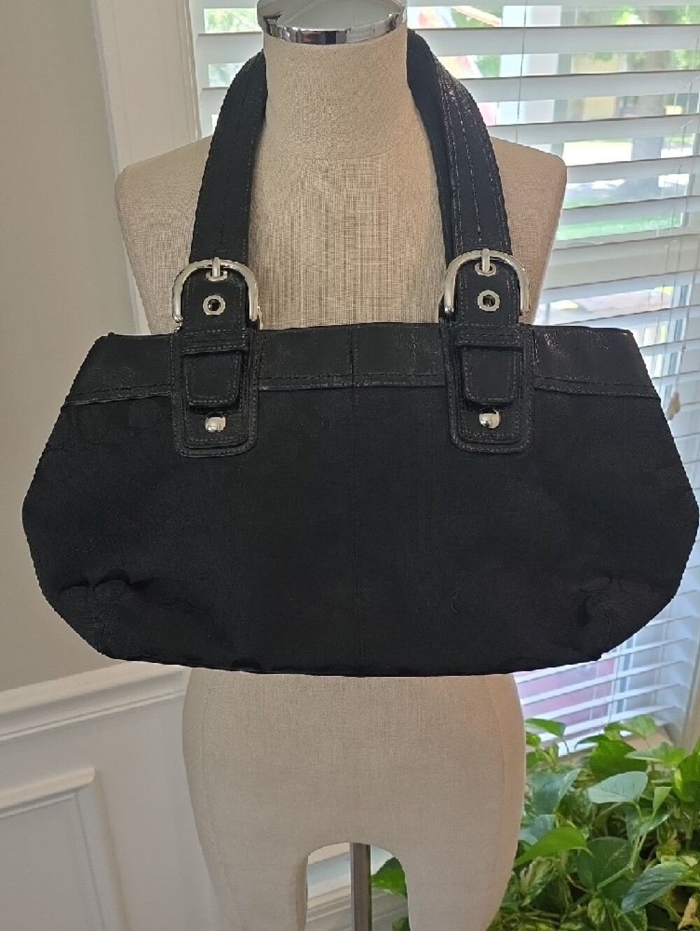 Coach Black Signature Shoulder Tote - Picture 4 of 12